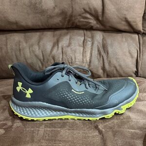 Under Armour Black and Lime Athletic Shoe
